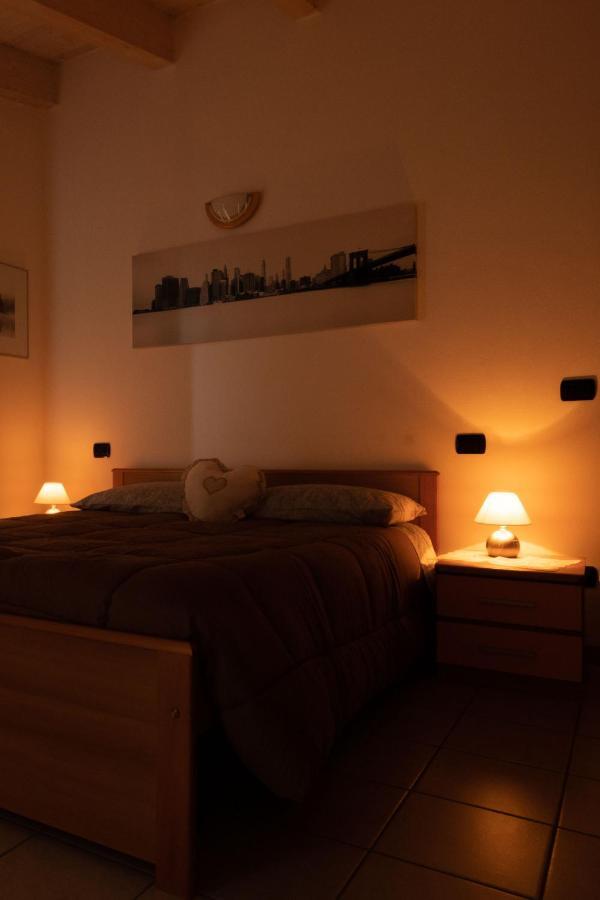 Casa Vacanze Valeria Sondrio Bagian luar foto
