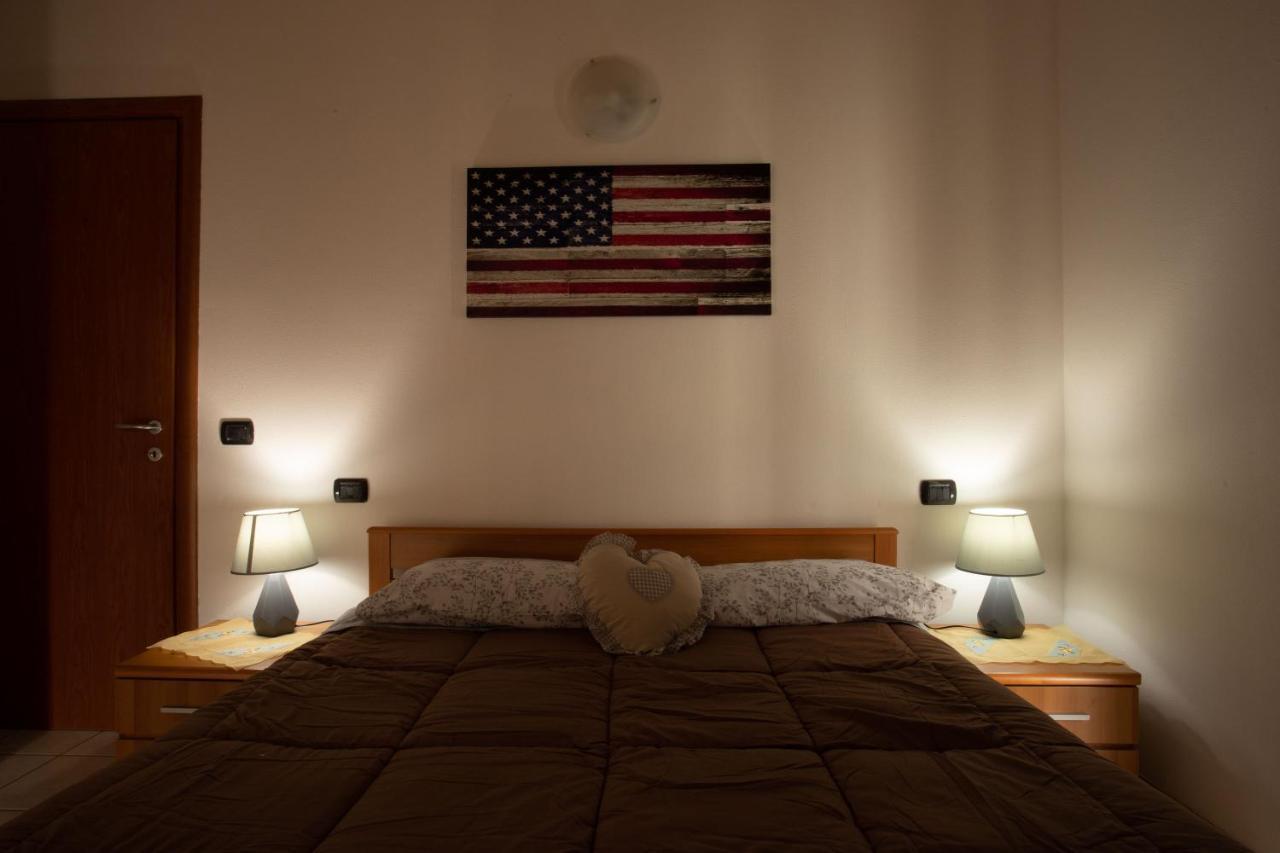 Casa Vacanze Valeria Sondrio Bagian luar foto